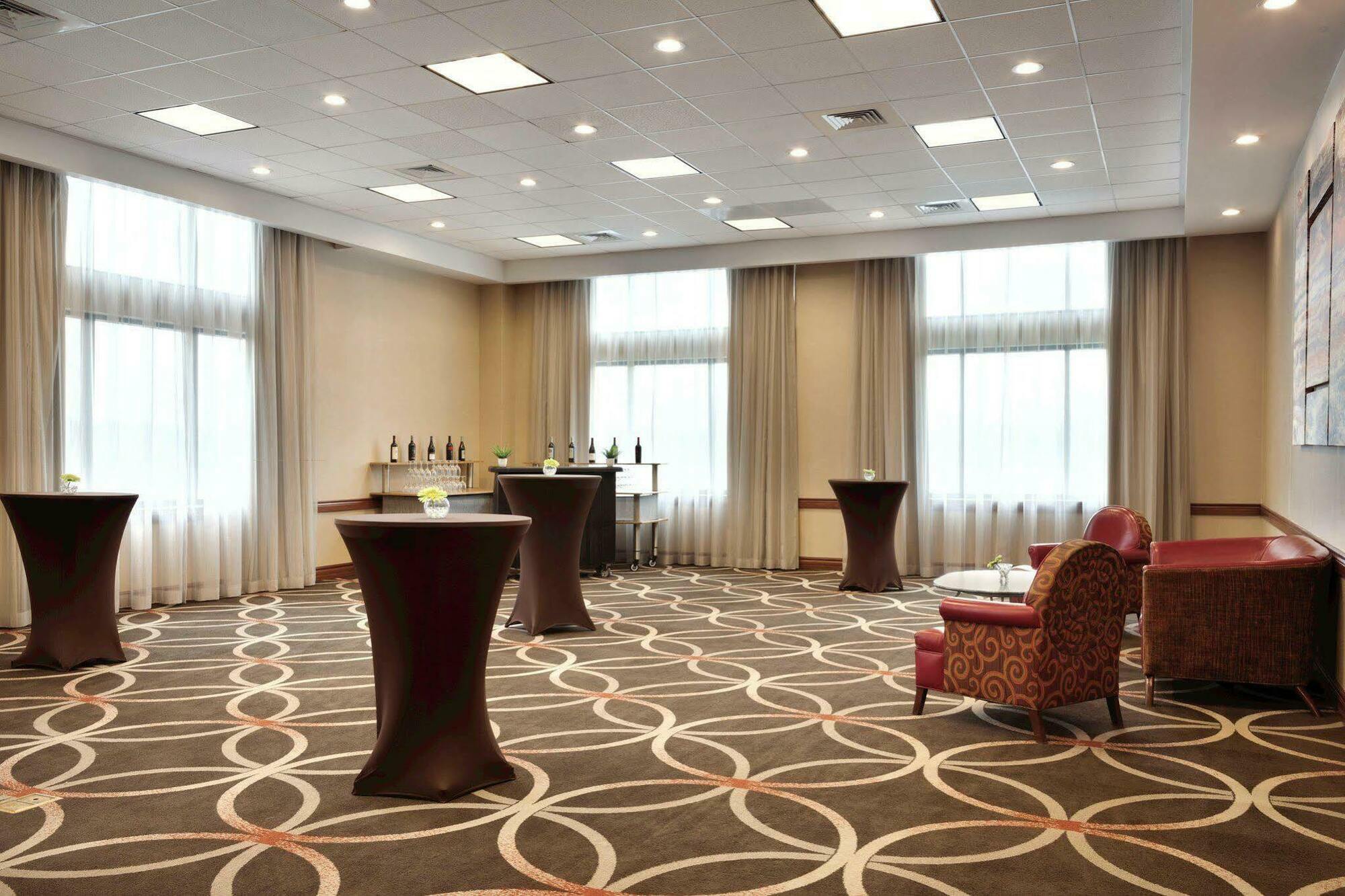 Embassy Suites By Hilton Saint Louis Saint Charles Εξωτερικό φωτογραφία